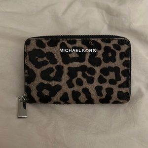 Michael Kors Wallet - Leopard